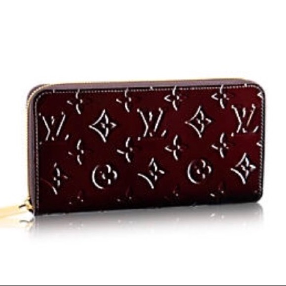 Louis Vuitton Handbags - 🌷Like New 🌷 Louis Vuitton Zippy Wallet